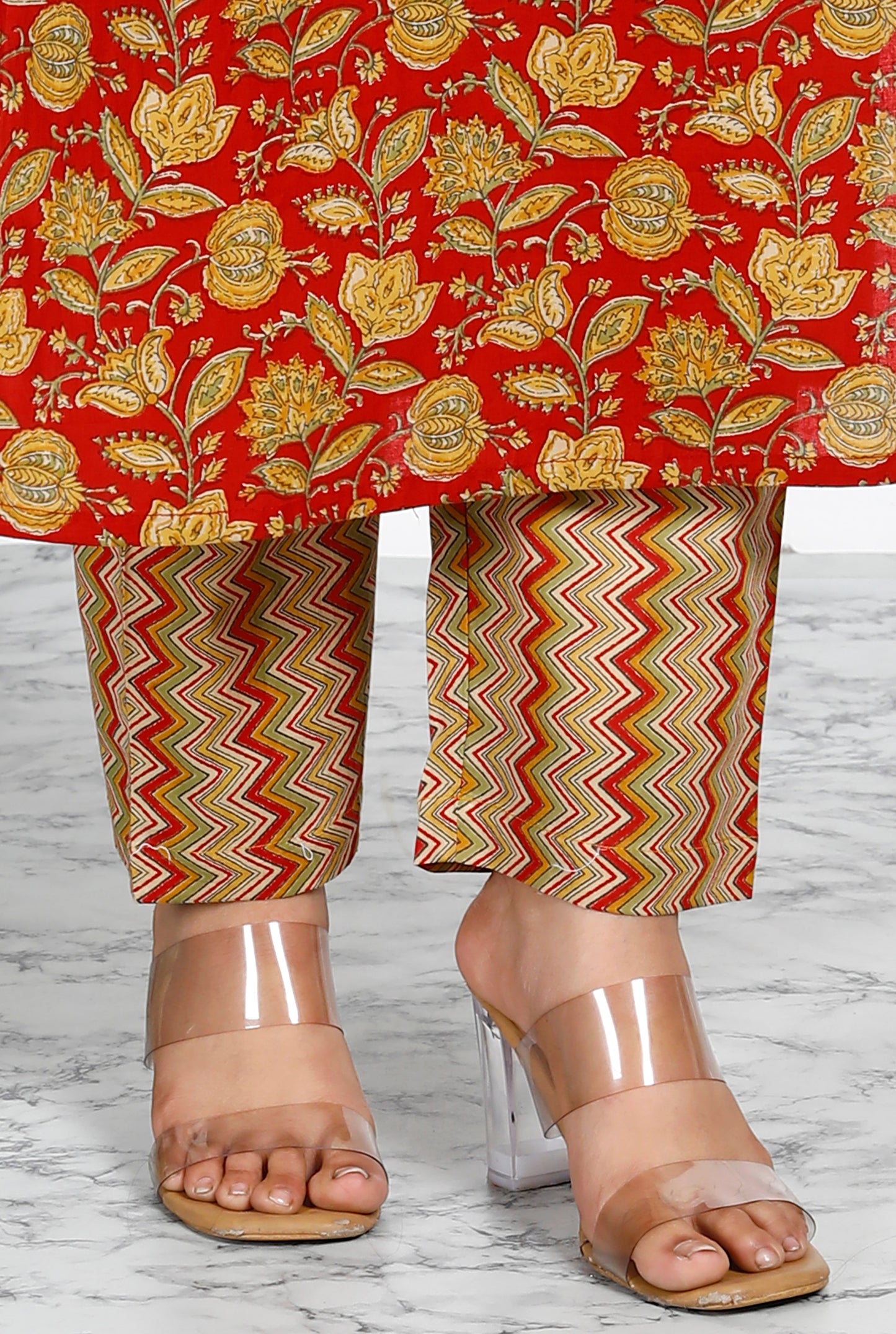 Red Cotton Printed Kurta Pant Set Dupatta with Embroidery work-800040