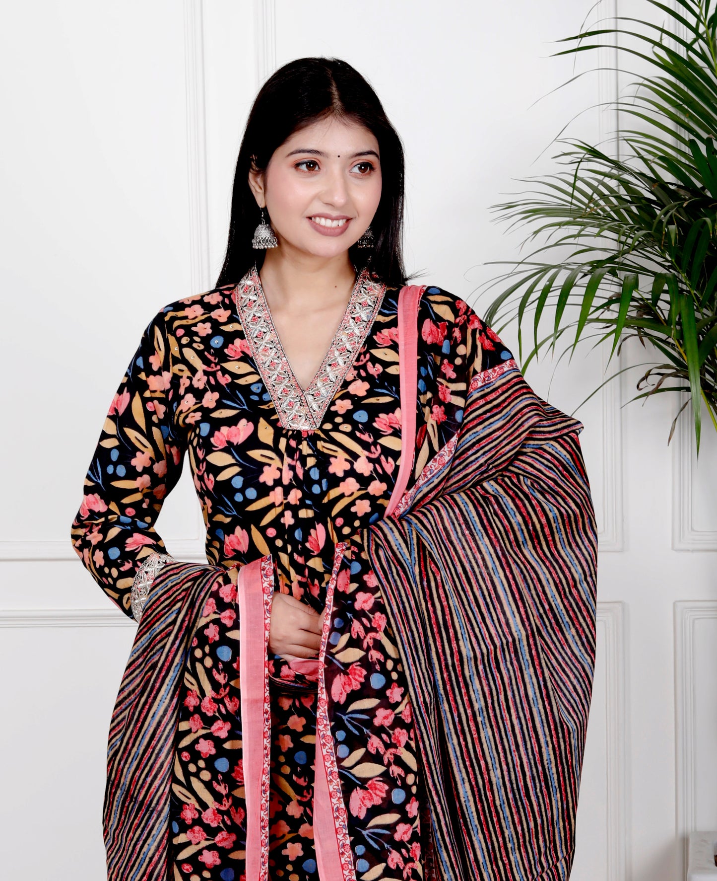 Black Cotton Printed Kurta Pant Set Dupatta with Embroidery work-800078