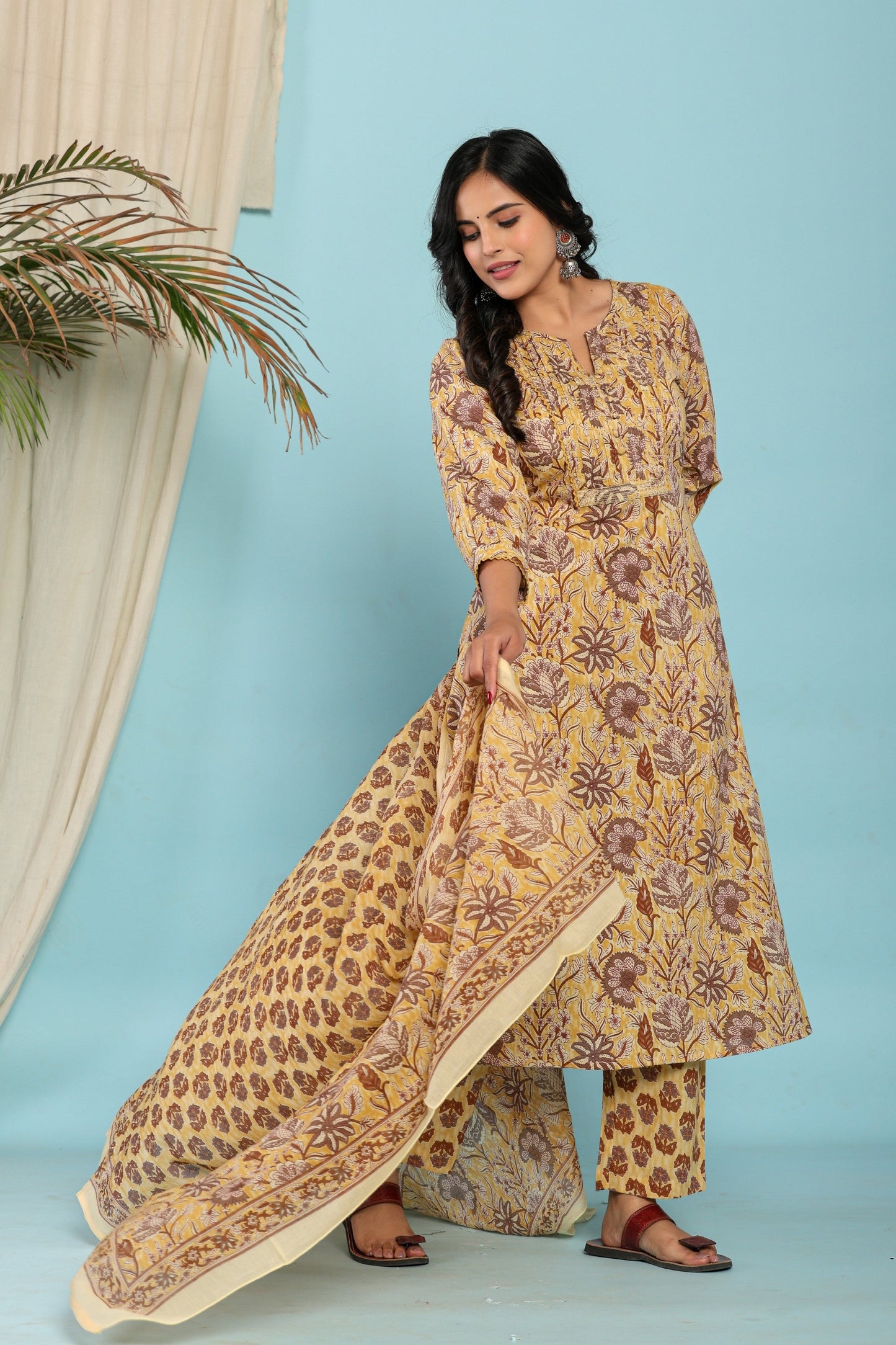 Yellow Cotton Printed Kurta Pant Set Dupatta with Embroidery work-800118