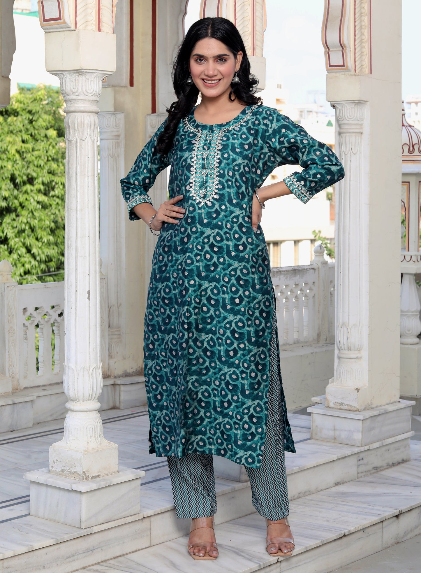 Green Muslin Printed Kurta Pant Set With Embroidery Work -900051