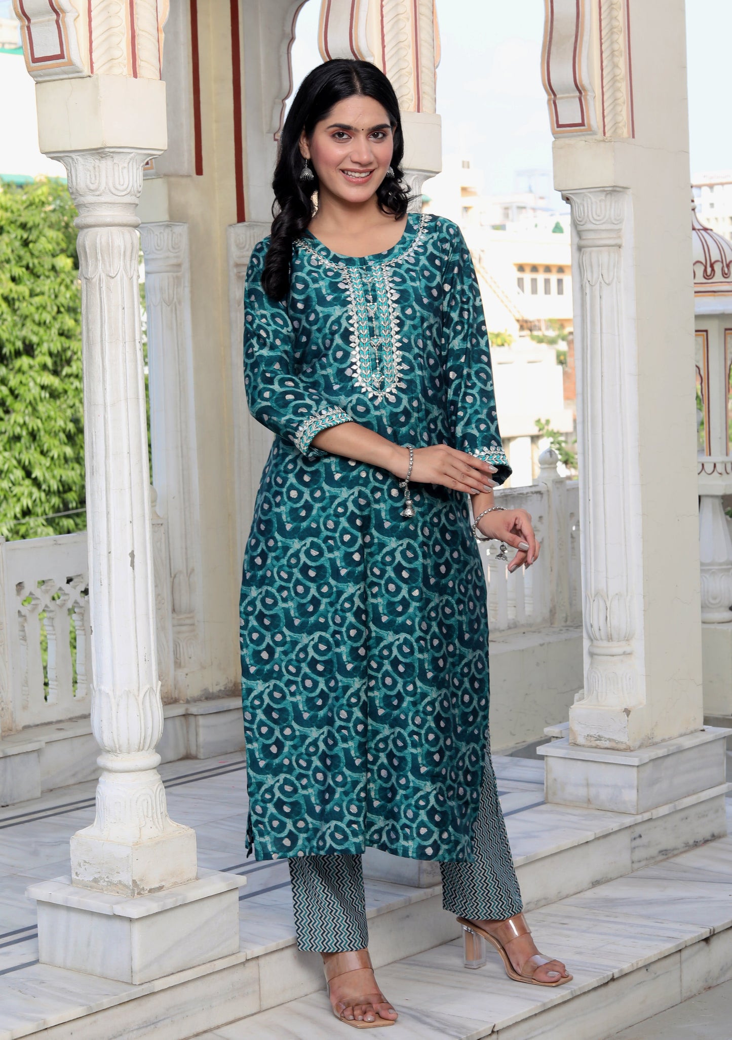 Green Muslin Printed Kurta Pant Set With Embroidery Work -900051