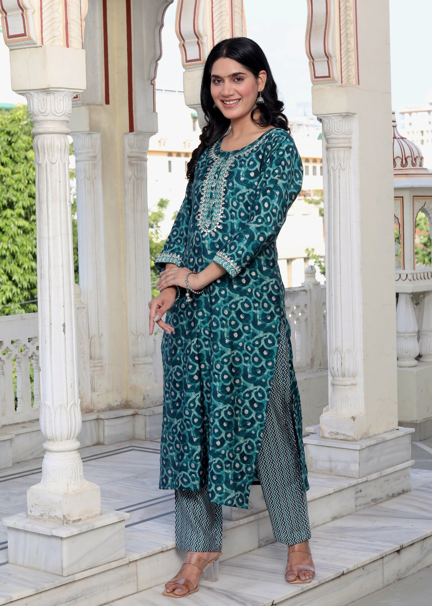Green Muslin Printed Kurta Pant Set With Embroidery Work -900051