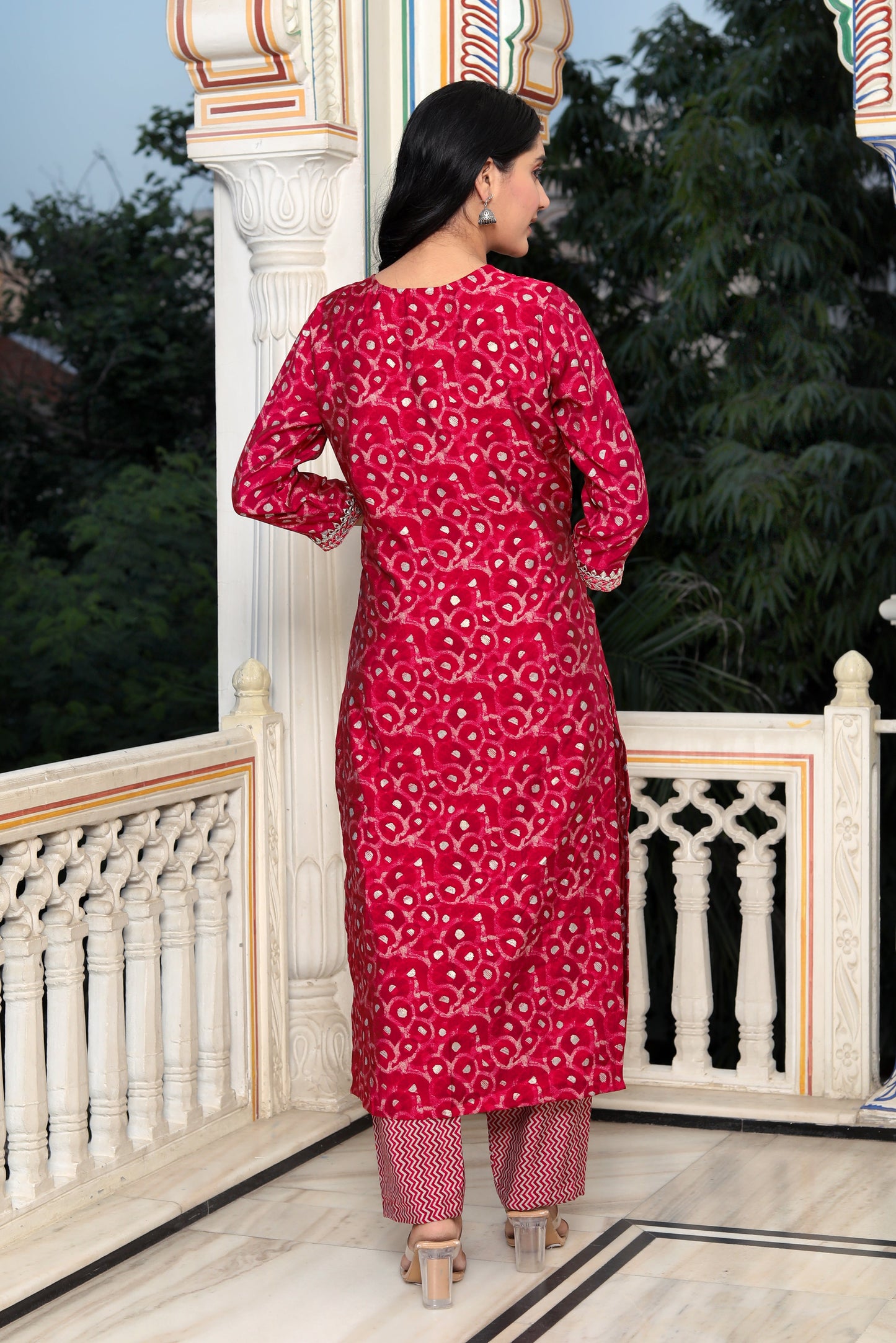 Red Muslin Printed Kurta Pant Set With Embroidery Work -900051
