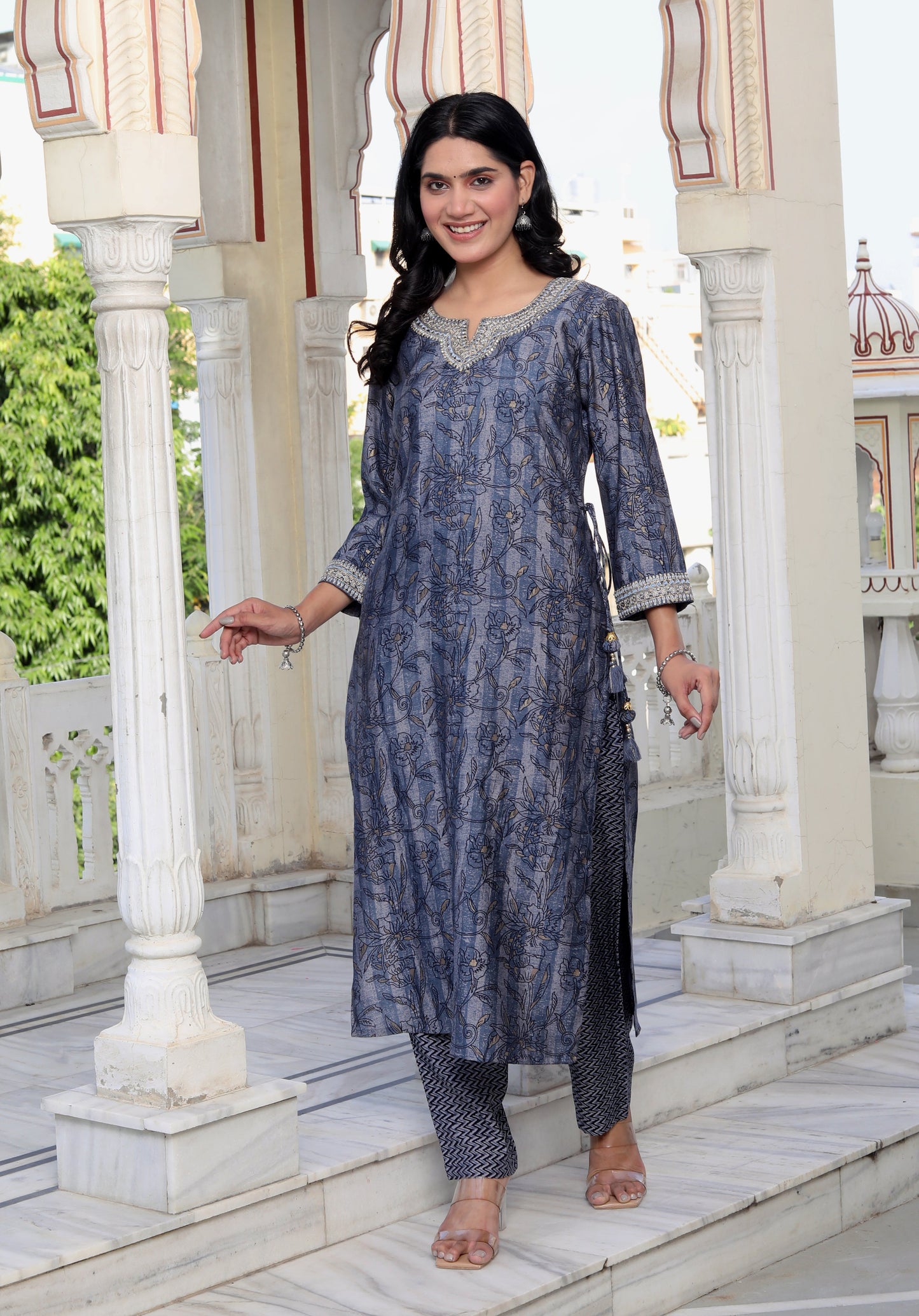 Blue Muslin Printed Kurta Pant Set With Embroidery Work -900052