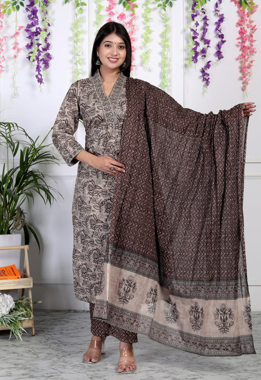Brown Cotton Printed Kurta Pant Set Dupatta with Embroidery work -800054