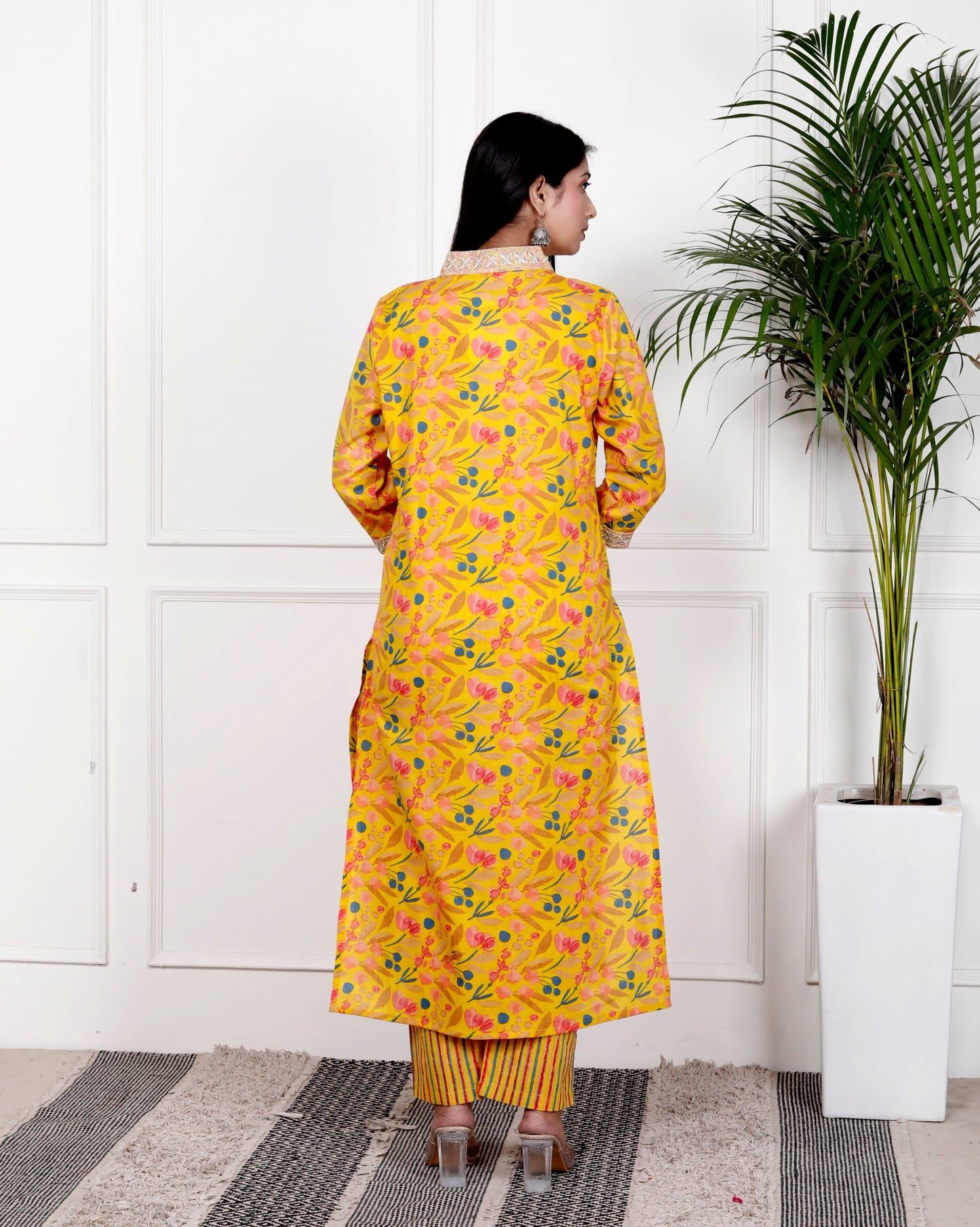 Yellow Cotton Printed Kurta Pant Set Dupatta with Embroidery work-800078