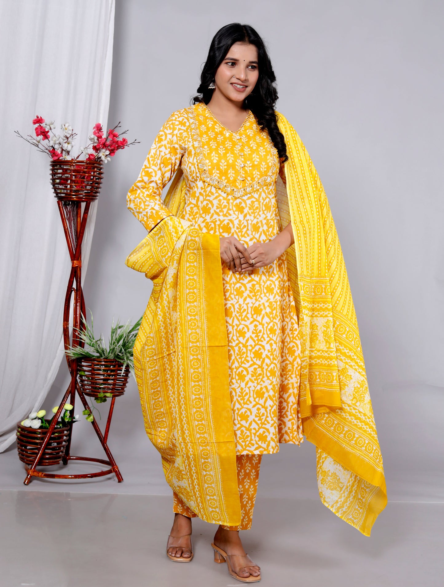 Yellow Cotton Printed Kurta Pant Set Dupatta with Embroidery work-800090