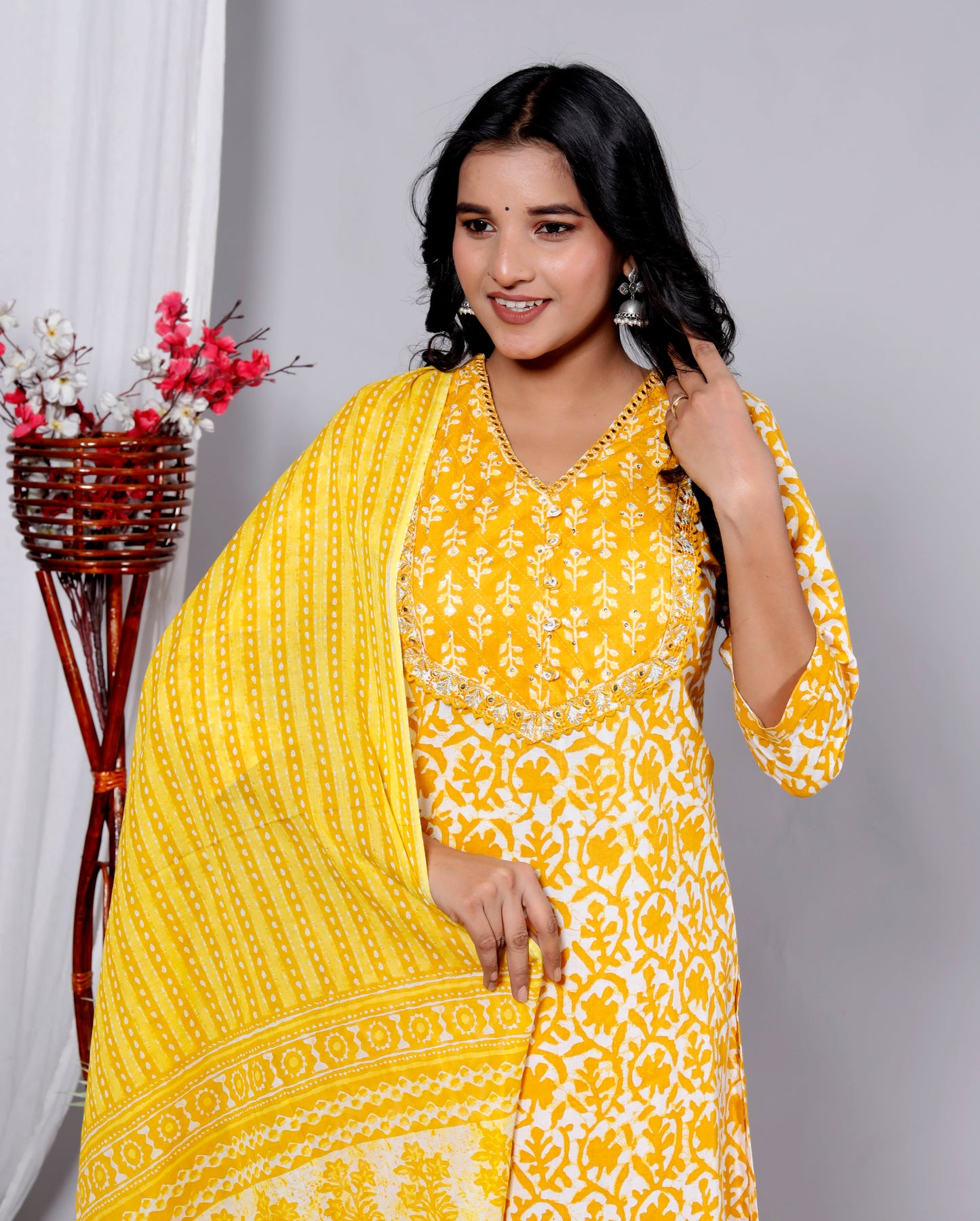 Yellow Cotton Printed Kurta Pant Set Dupatta with Embroidery work-800090