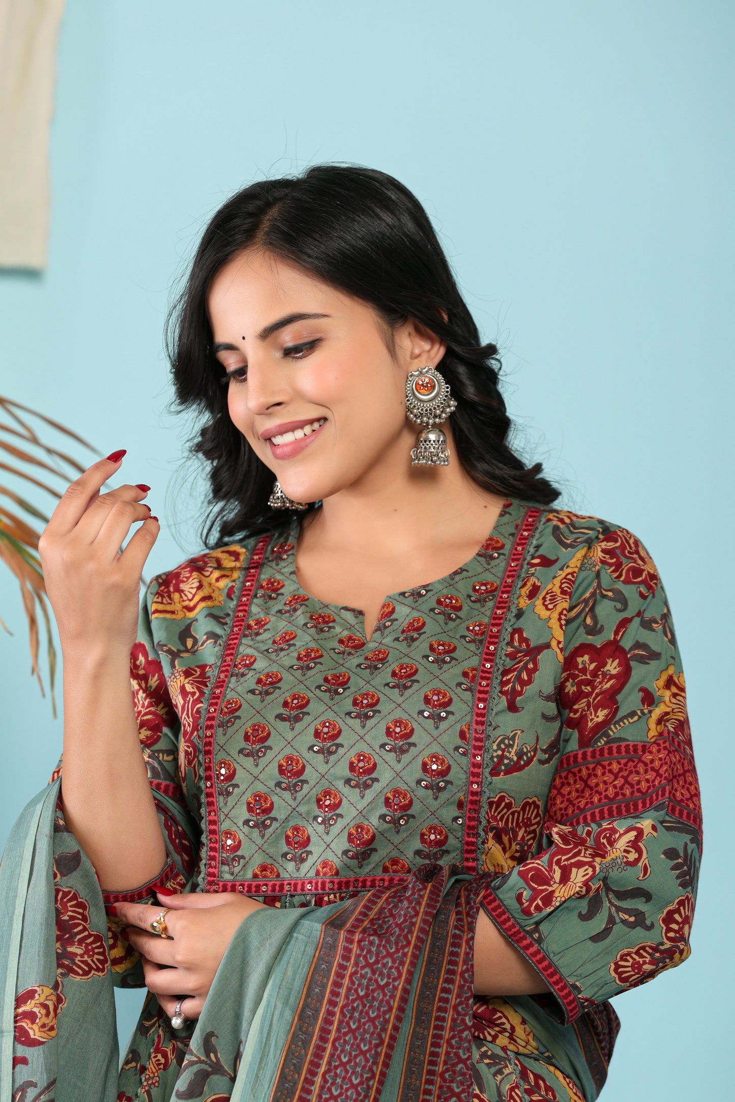 Green Cotton Printed Kurta Pant Set Dupatta with Embroidery work-800096